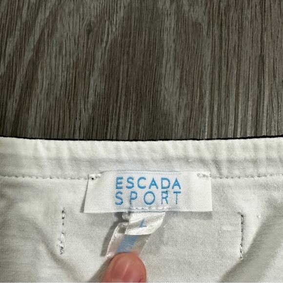 Escada Sport White & Black Short Sleeve V Neckline Tee Shirt Size L - Picture 6 of 10